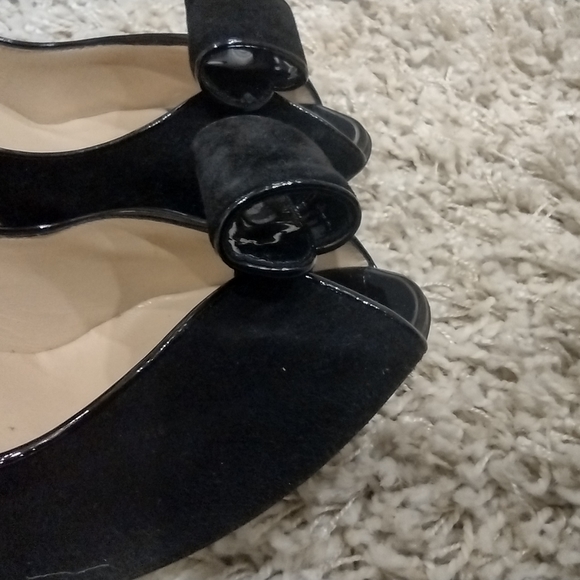 Armani heels - Picture 5 of 9